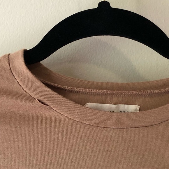 Tan/Beige Feels Crop Top - Picture 4 of 4